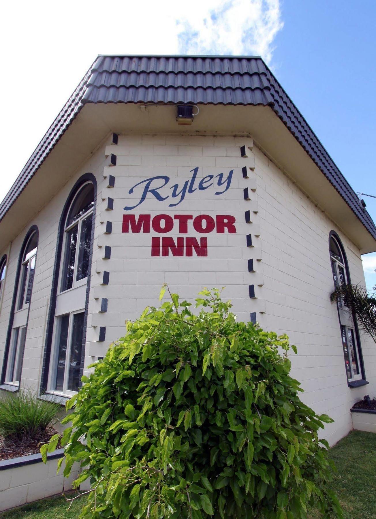 Ryley Motor Inn Уангарата Екстериор снимка