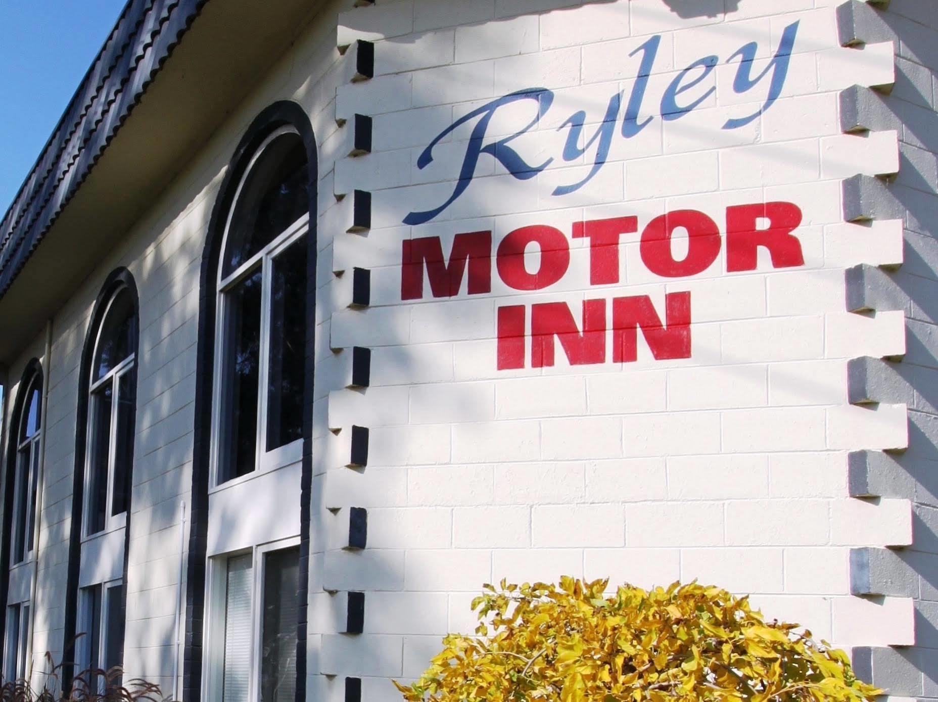 Ryley Motor Inn Уангарата Екстериор снимка